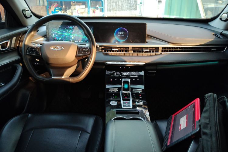 Chery Tiggo 8 Plus 2023 car image #12