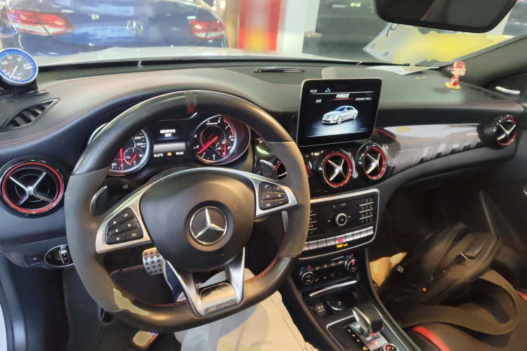 Mercedes-Benz CLA AMG 2018 car image #12