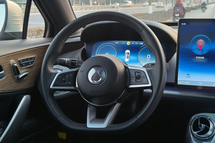 Denza X 2020 #12 Denza X 2020 car image #12