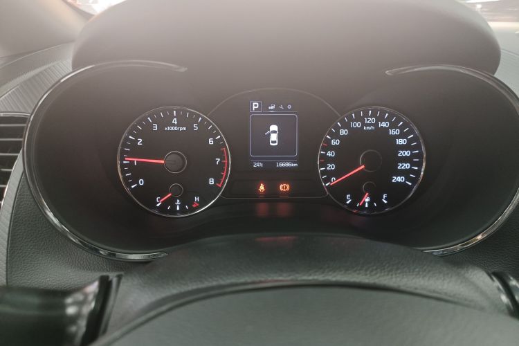 Kia 2017 immagine di auto #12