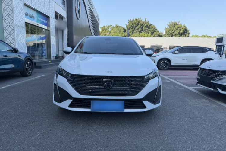 Peugeot 408 2025 car image #12