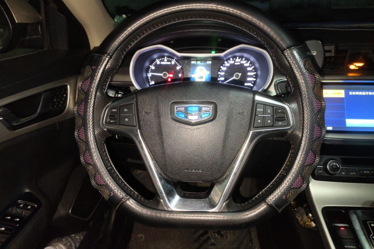 Emgrand GL 2017 car image #12