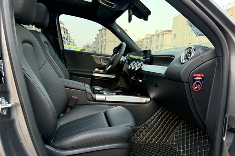 Mercedes-Benz EQB Class 2022 #12 Mercedes-Benz EQB Class 2022 car image #12