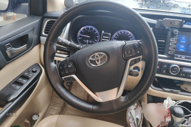 Toyota Highlander 2019 car image #12