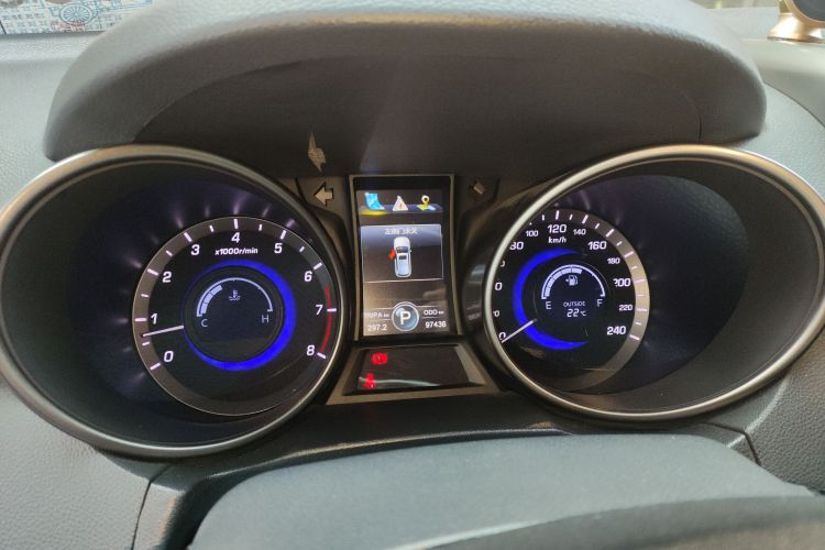 长安 长安CS75 2016 汽车图片 #12