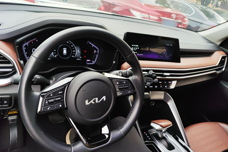Kia Sportage R 2023 car image #12
