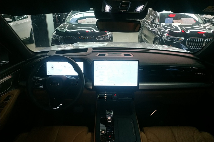 GAC Trumpchi ES9 2023 #12 GAC Trumpchi ES9 2023 car image #12