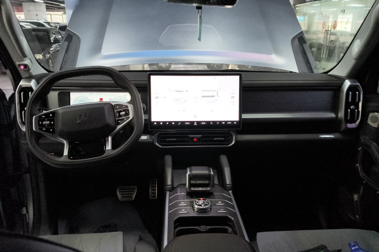 Jetour Traveller 2025 car image #12