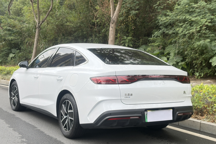 BYD Qin L 2024 #12 BYD Qin L 2024 car image #12