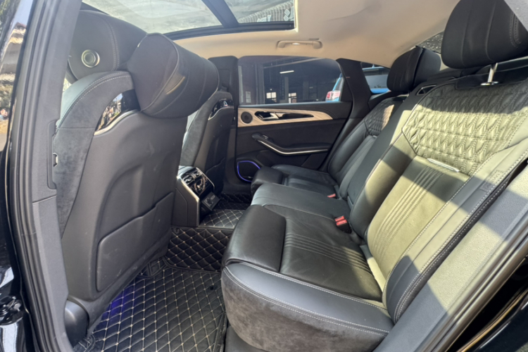 HongQi H9 2022 car image #12