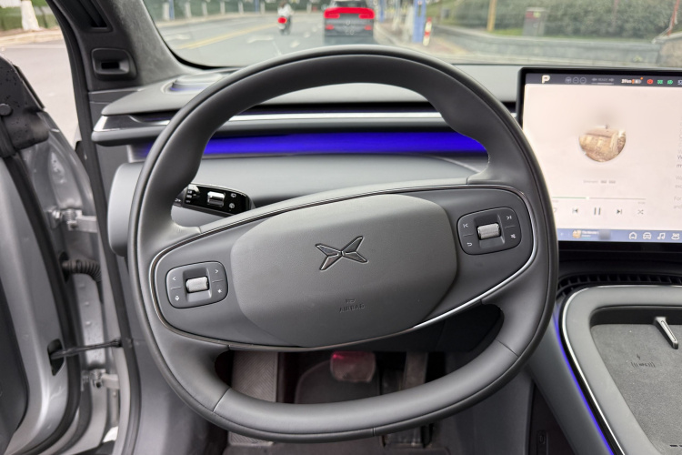 小鹏 2025 汽车图片 #12