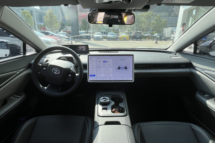 Toyota bZ5 2025 car image #12