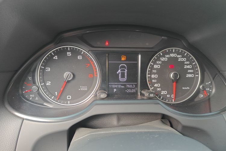 Audi Q5 2016 car image #12