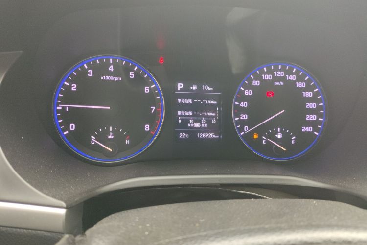 Hyundai Mistra 2018 car image #12