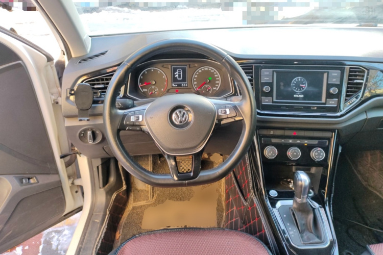 T-Roc 2019 car image #12