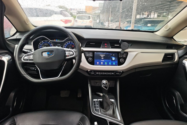 Vision X3 2019 car image #12