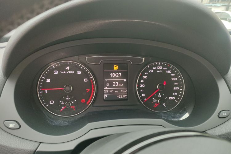 Audi Q3 2017 #12 Audi Q3 2017 car image #12