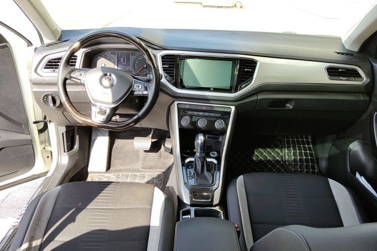 T-Roc 2020 #12 T-Roc 2020 car image #12