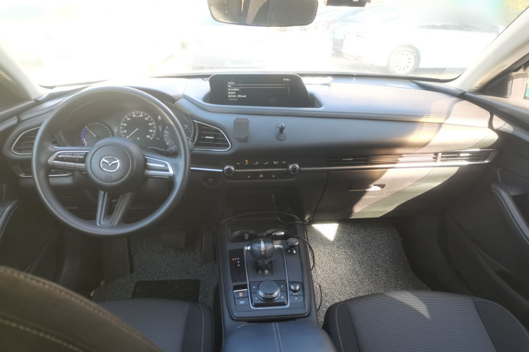 Mazda CX-30 EV 2022 صورة سيارة #12