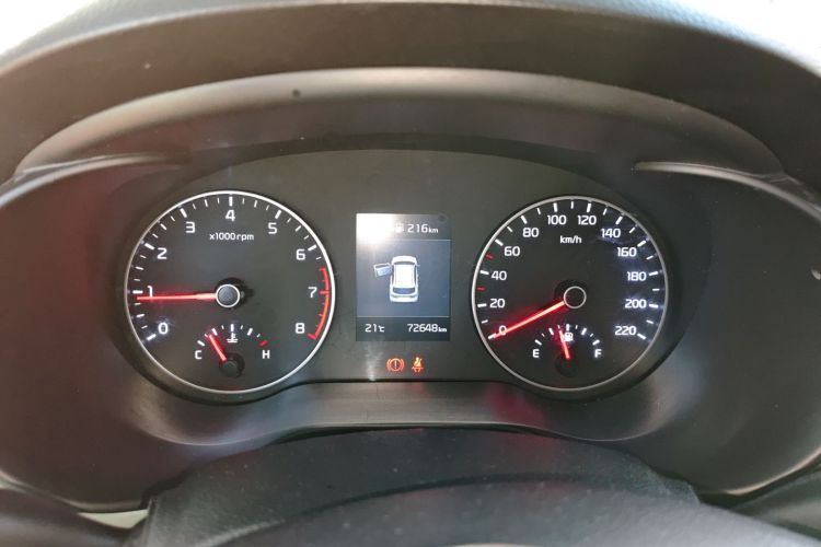 Kia Rio Cross 2018 صورة سيارة #12