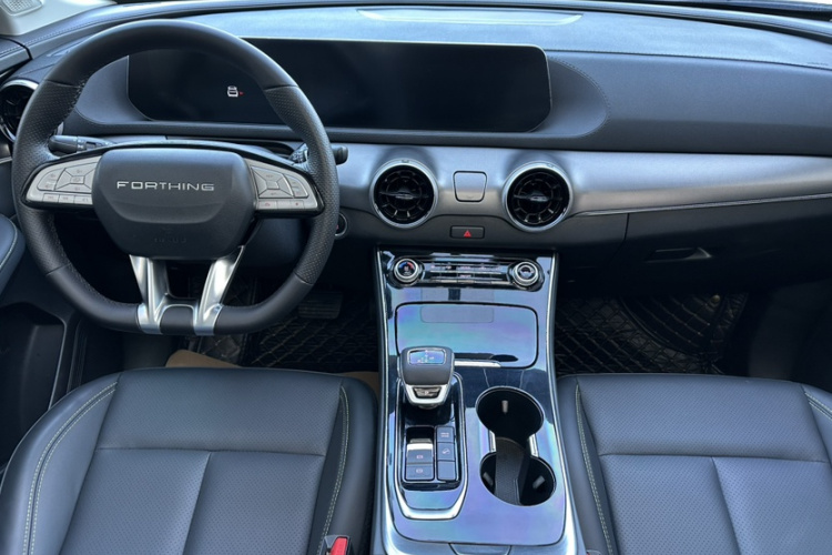 Forthing T5 EVO 2023 car image #12