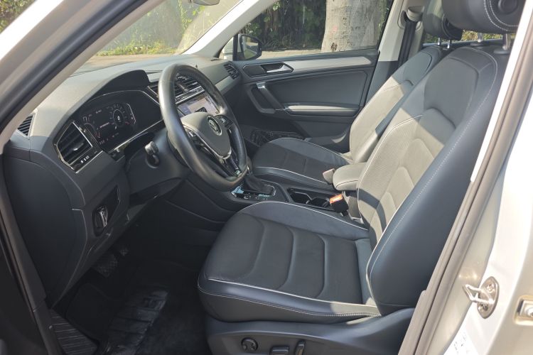 Volkswagen Tiguan L New Energy 2021 imagen de coche #12