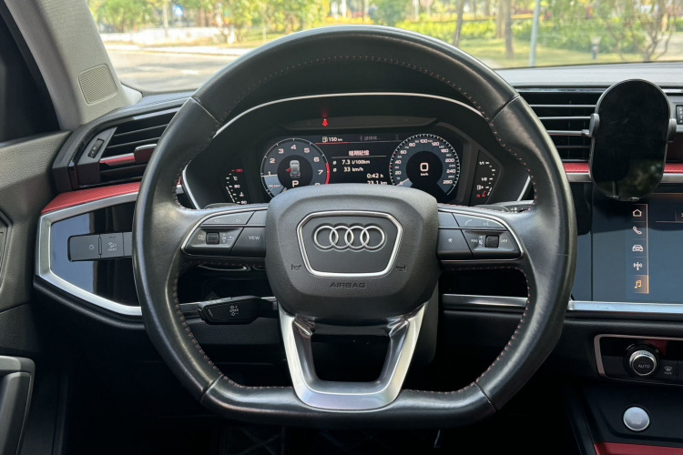 Audi Q3 2020 #12 Audi Q3 2020 car image #12