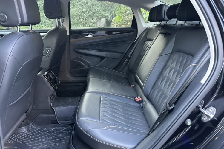 Volkswagen Passat New Energy 2021 car image #12