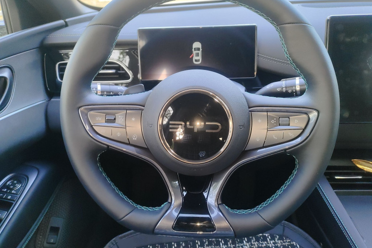 BYD Seal 06 New Energy 2025 #12 BYD Seal 06 New Energy 2025 car image #12