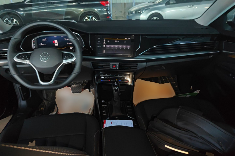 Volkswagen Passat 2024 car image #12