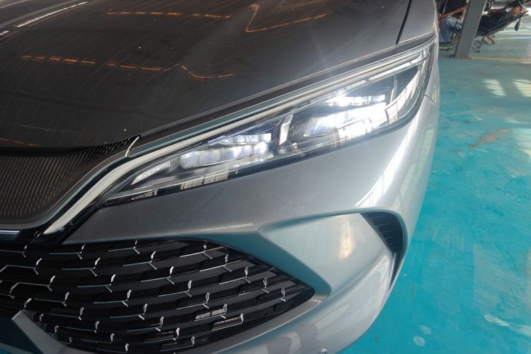 BYD SongL DM-i 2024 car image #12