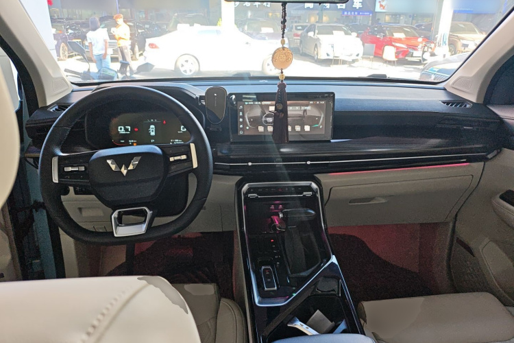 Wuling Asta 2021 #12 Wuling Asta 2021 صورة سيارة #12