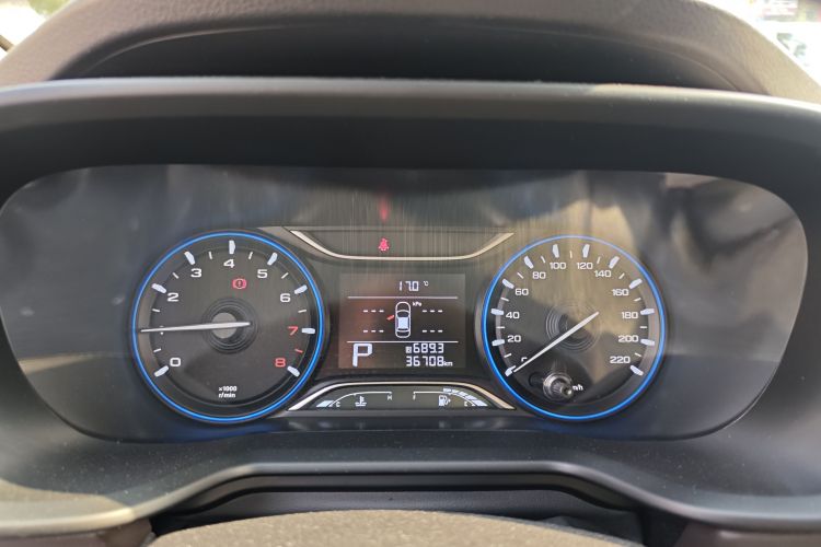 GAC Trumpchi GS3 2020 #12 GAC Trumpchi GS3 2020 car image #12