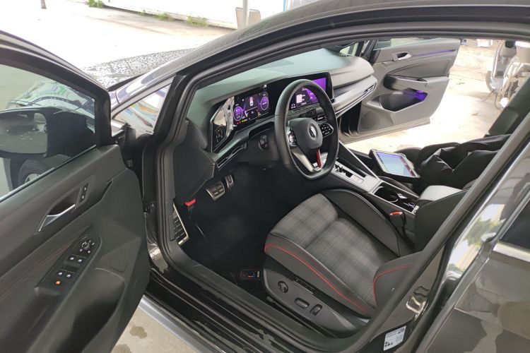 Volkswagen GolfGTI 2023 car image #12