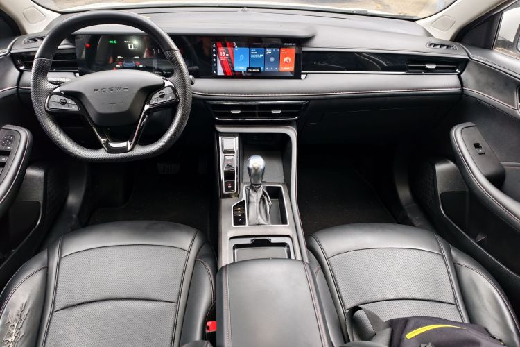 Roewe i5 2023 car image #12