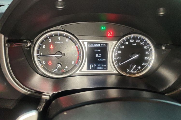 Suzuki Vitara 2018 car image #12
