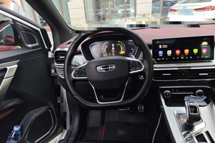 GEELY Coolray 2019 car image #12