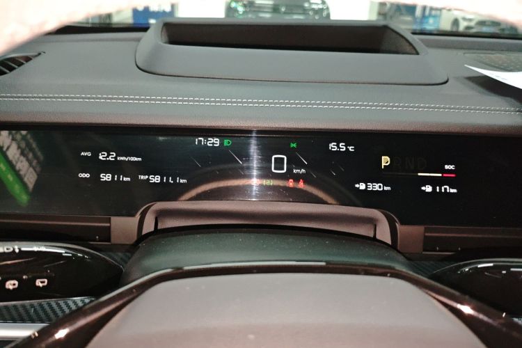 哪吒汽车 哪吒S猎装 2025 #12 哪吒汽车 哪吒S猎装 2025 汽车图片 #12