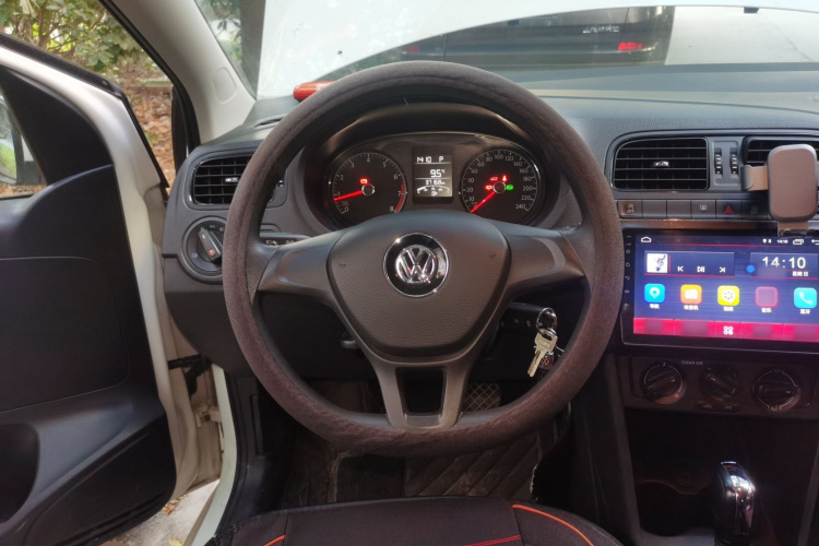 Polo 2018 immagine di auto #12
