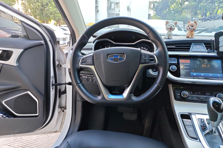 Emgrand GL 2017 #12 Emgrand GL 2017 car image #12