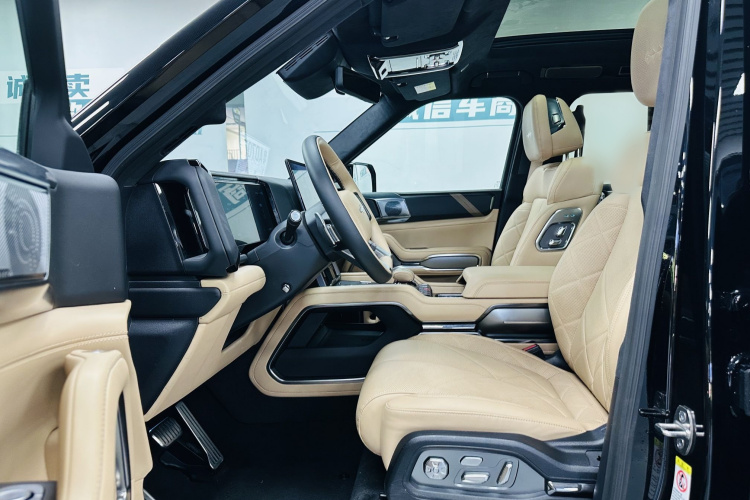 方程豹 豹8 2025 汽车图片 #12