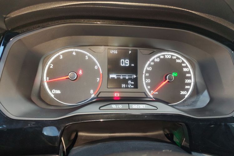 VS5 2019 car image #12