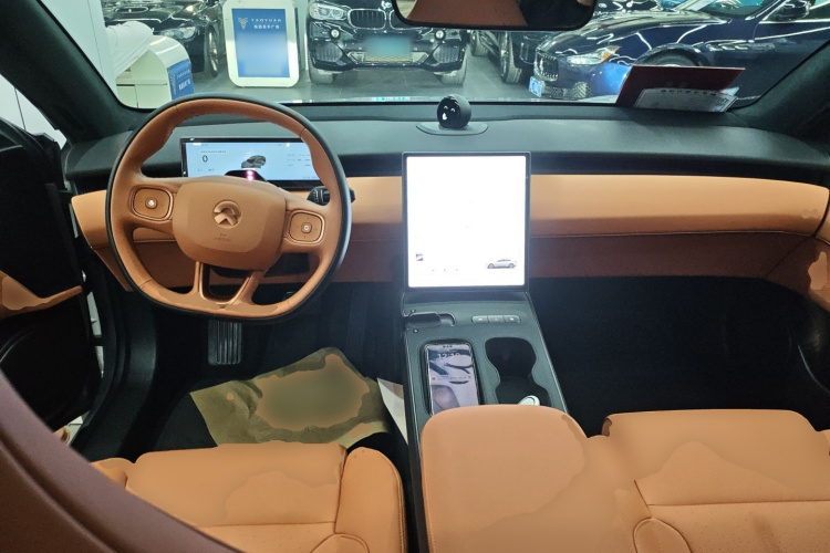 NIO ET5 2022 car image #12