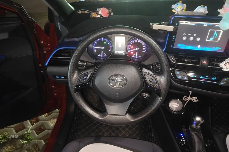 Toyota C-HR 2019 #12 Toyota C-HR 2019 car image #12