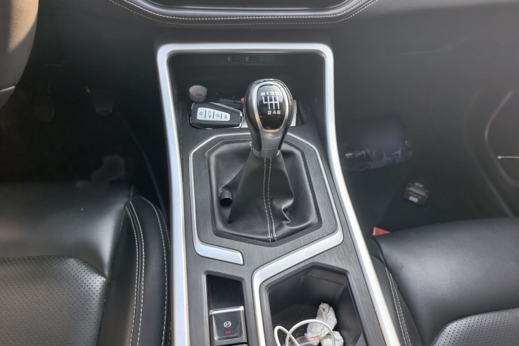 GEELY Vision X6 2019 car image #12