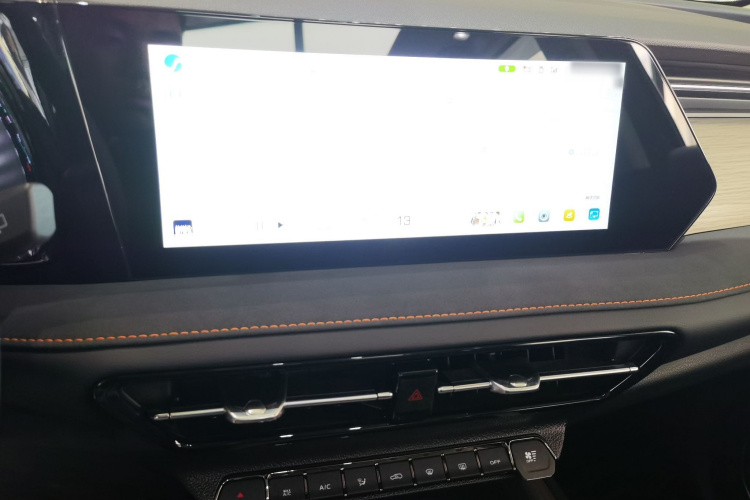 Changan X7 PLUS 2024 car image #12
