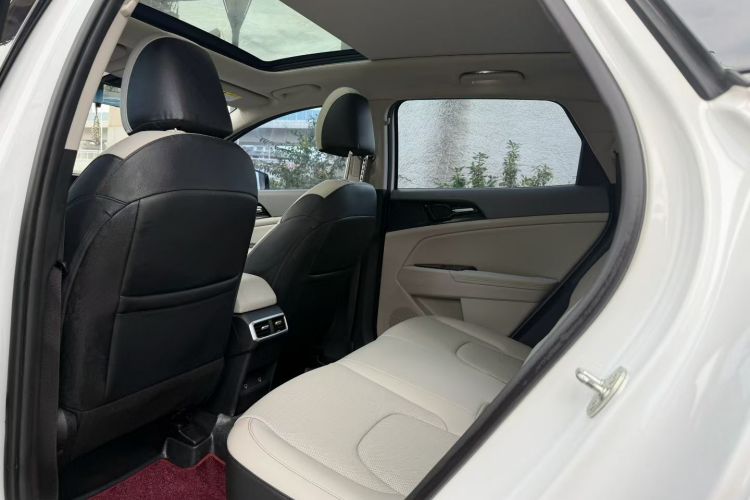 Kia Sportage 2023 car image #12