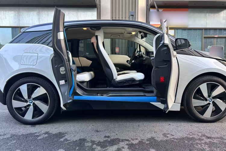BMW i3 (Imported) 2020 #12 BMW i3 (Imported) 2020 immagine di auto #12