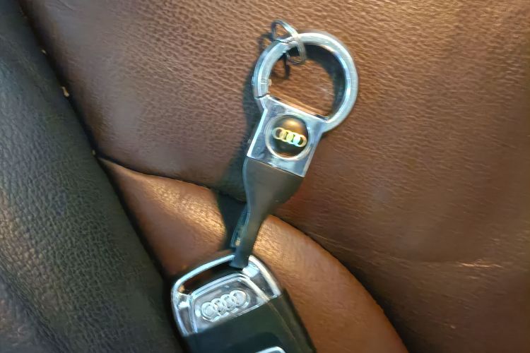 Audi Q5 2018 صورة سيارة #12