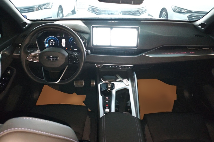 Preface 2024 immagine di auto #12